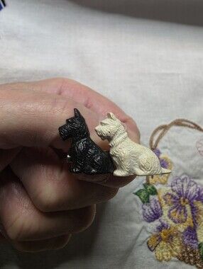 Vintage Pair of Scottie Dog Pins in Black and White  Made In Grt. Britain